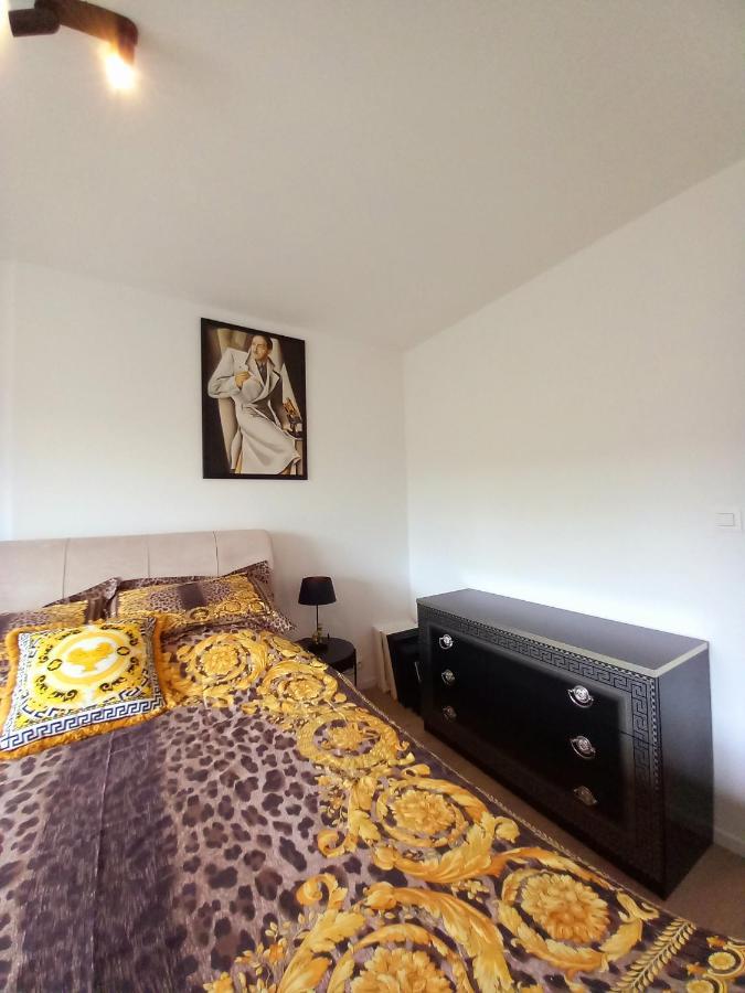 Little Hollywood Apartment Остенде Екстериор снимка